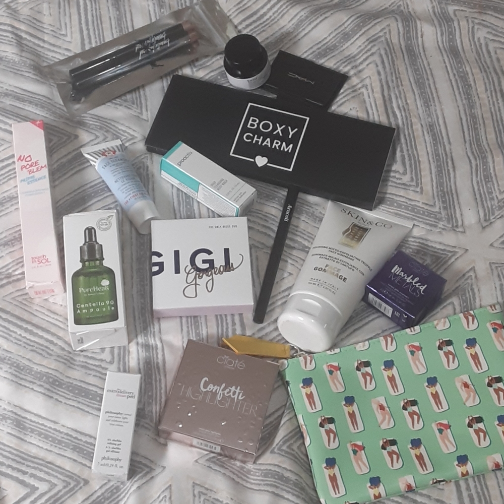 Beauty box, ipsy boxycharm SOLD